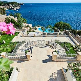 11 bedroom seafront villa with infinity pool near Budvar, sleeps 22